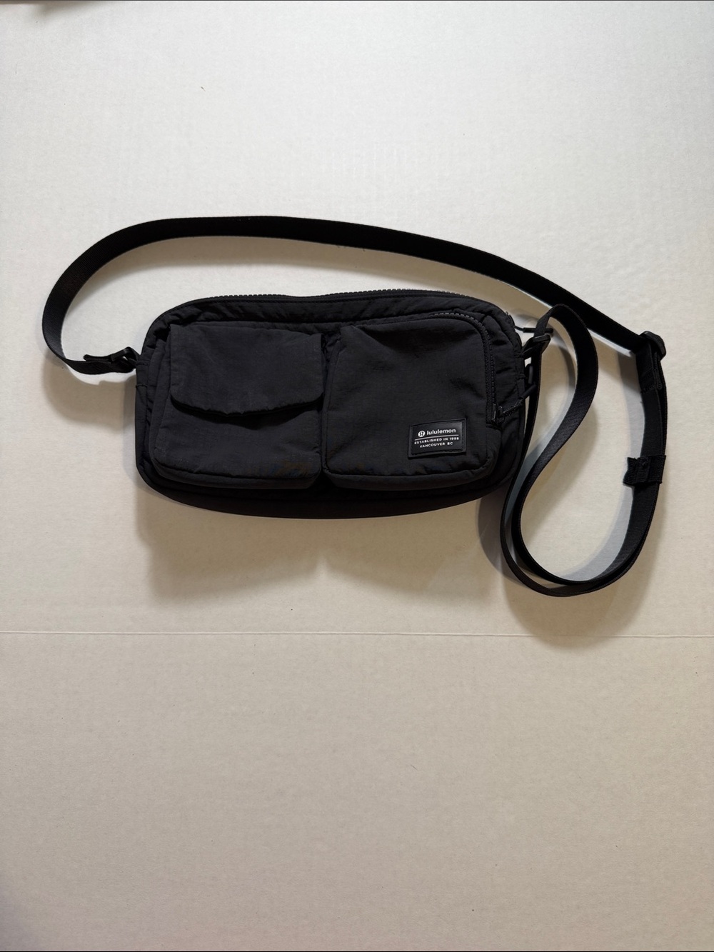 Lululemon Multi-Pocket Crossbody Bag 2.5L